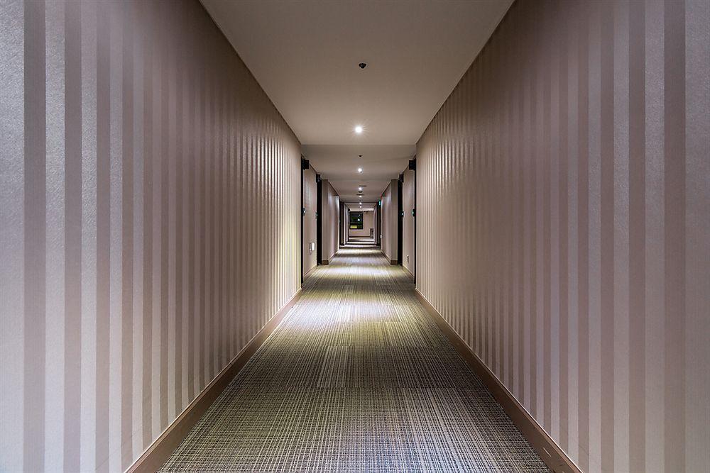 นิวฮิลท็อปโฮเต็ล Hotel โซล ภายนอก รูปภาพ