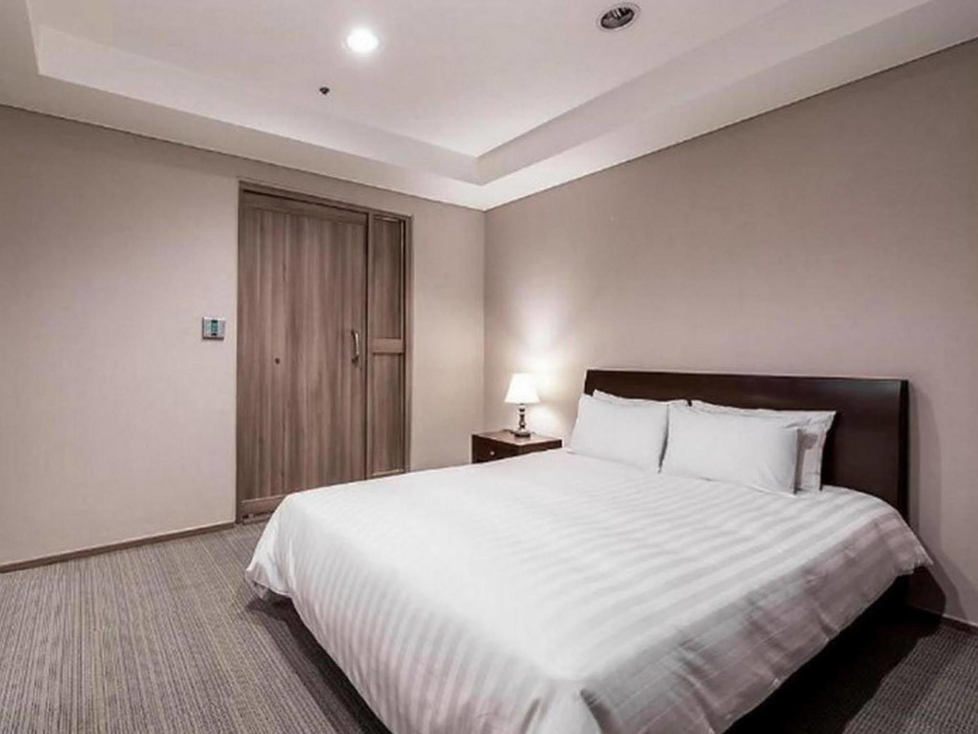 นิวฮิลท็อปโฮเต็ล Hotel โซล ภายนอก รูปภาพ