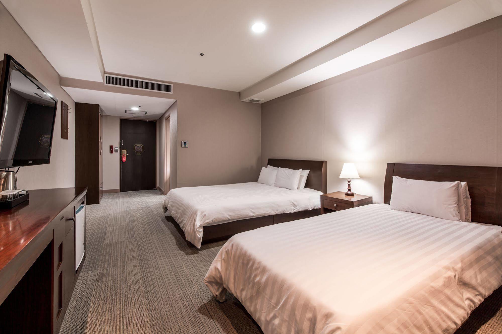 นิวฮิลท็อปโฮเต็ล Hotel โซล ภายนอก รูปภาพ